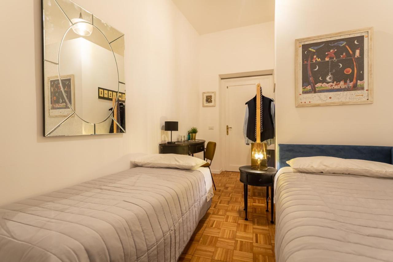 Your Secret Pantheon Apartamento *